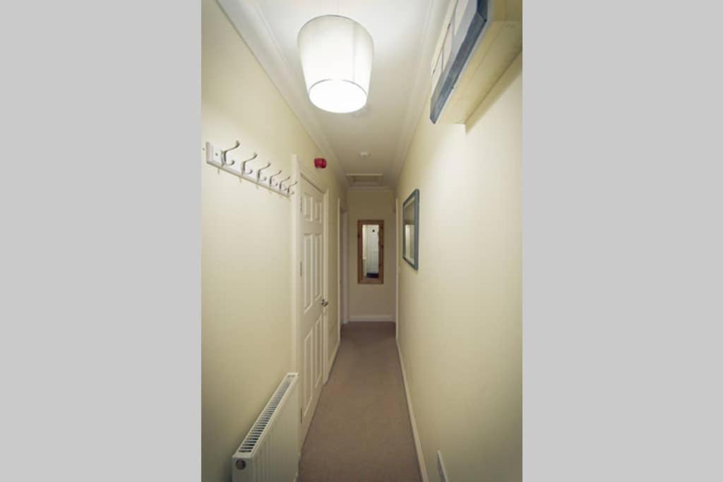 Top View 2 Bedroom Apartments Plymouth Exterior photo