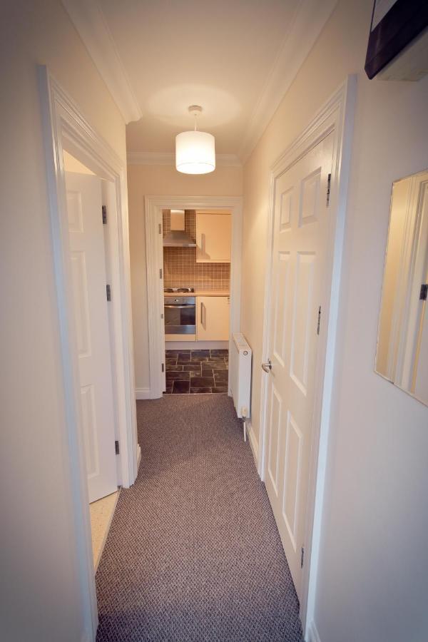 Top View 2 Bedroom Apartments Plymouth Exterior photo